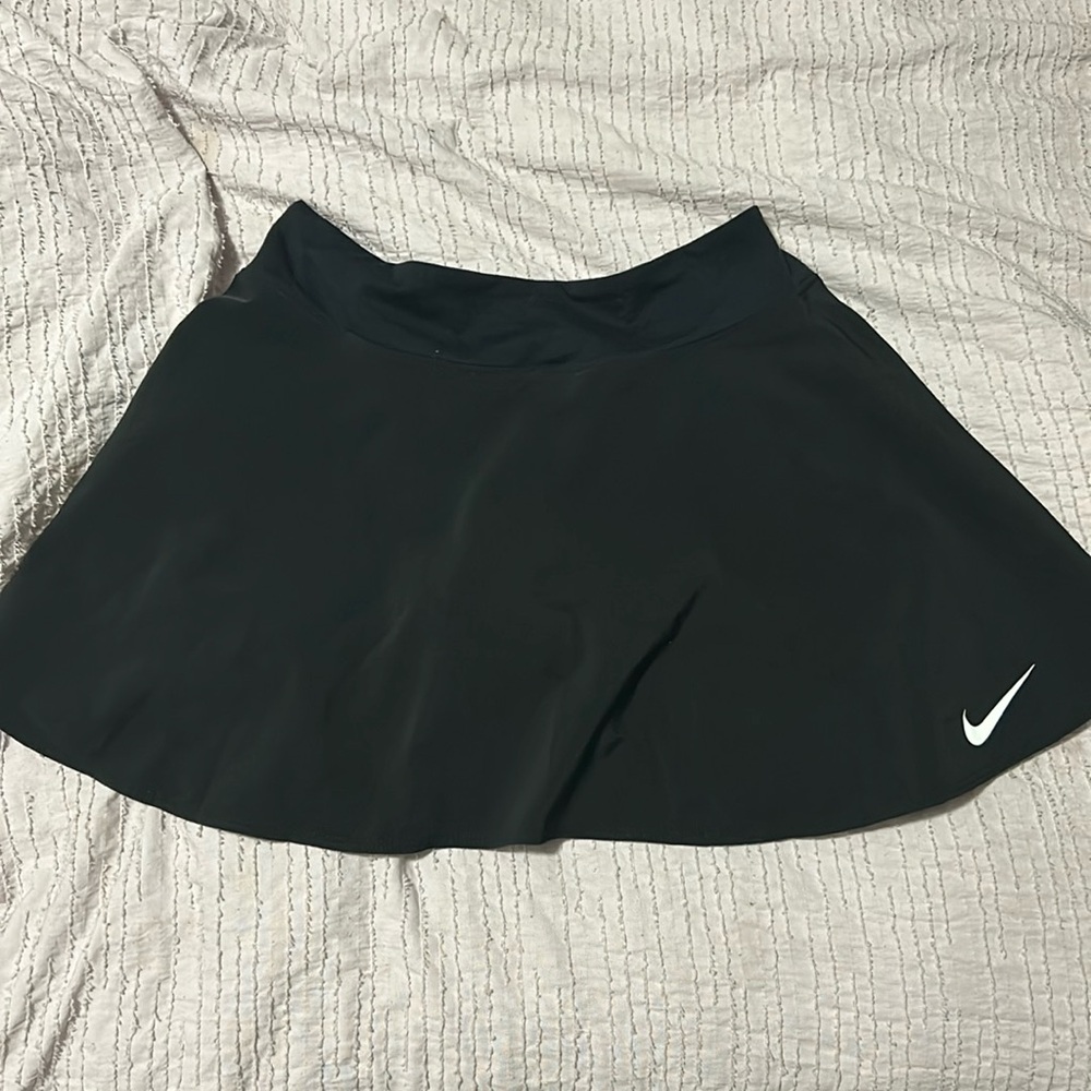 NIKE tennis skirt size medium